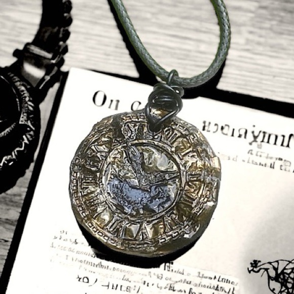 5 For $25💫Wicked Meltdown Steampunk Clock Pendant Necklace - Picture 3 of 9